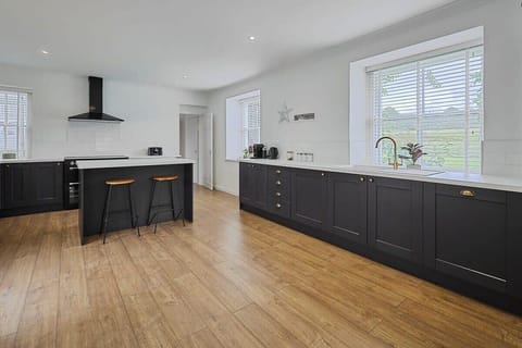 Stay House, Kepwick - Host & Stay