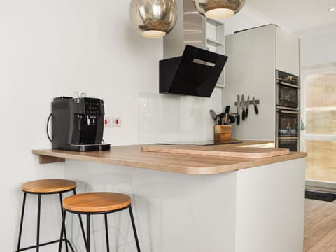 Kitchen | The Dawn, Looe