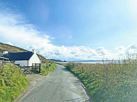 Newgale Beach- Surrounding area | The Farmhouse, Pelcomb, near Newgale