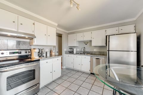 Fully equipped kitchen with EVERYTHING you need to cook meals!