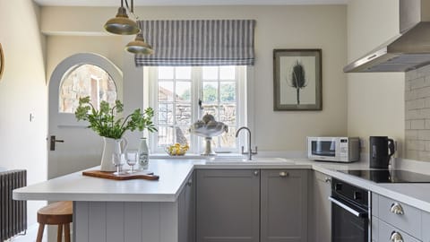 Kitchen, Wallhope Retreat, Bolthole Retreats