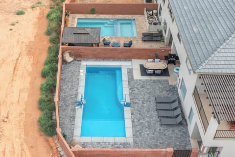 Zion Reunion 272 & 268 | 2 Private Pools, Sleeps 41 Guests & Near Zion National Park House in Hurricane
