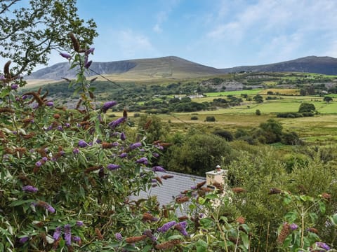 View | Ty Tarth, Talysarn, near Caernarfon