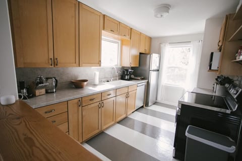 Fully equipped kitchen