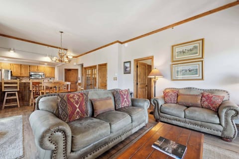 boardersll-113-2993_54462329151_o