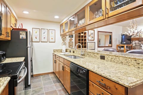 1685570948247-1751-5