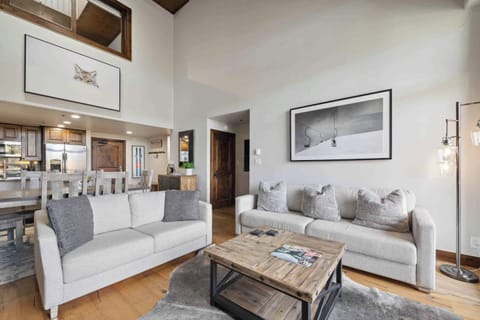 1697052616484-1721-9