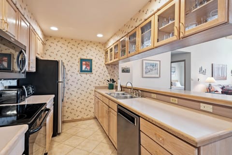 1685566834400-1708-10