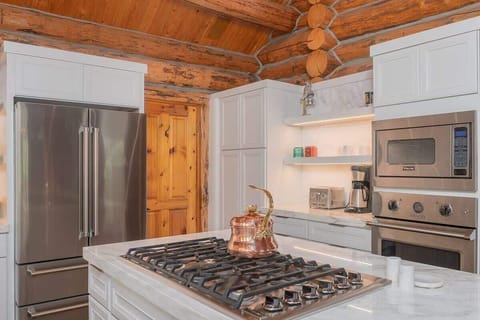 |The Touchstone by Boutiq Luxury Vacation Rentals | Mountain Village, CO