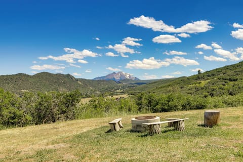 Glenwood Springs Vacation Rental | 3BR | 2BA | 2,500 Sq Ft | Steps Required