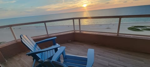 Gulf sunset views from huge main balcony with coastal breezes