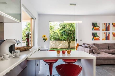 A kitchen pass for a quick meal or extra preparation space.