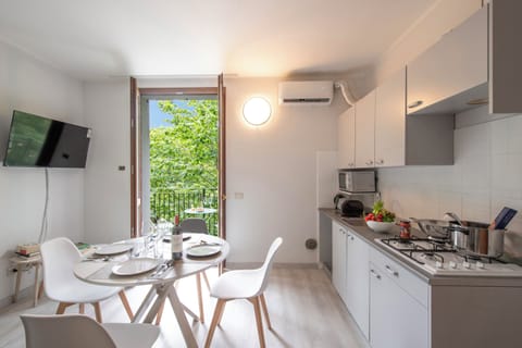Kitchen and dining area