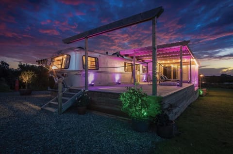 American Airstream - Blossom Farm - Tiers Cross (20712)