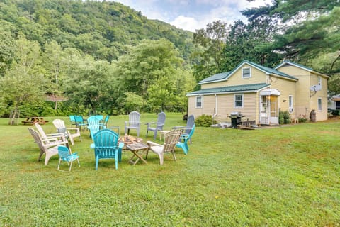 Sinnamahoning Vacation Rental | 4BR | 1BA | Stairs Required | 1,100 Sq Ft