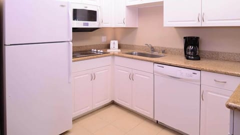 RVB_3_Room_Gallery_1_9