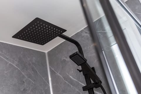 Hand-held showerhead