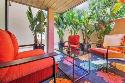 Private downstairs patio accessible by both bedrooms