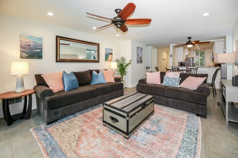 Comfortable seating in the living room for the whole crew!