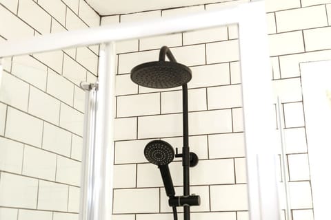 Hand-held showerhead