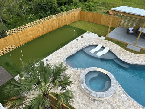 Outdoor pool, a heated pool