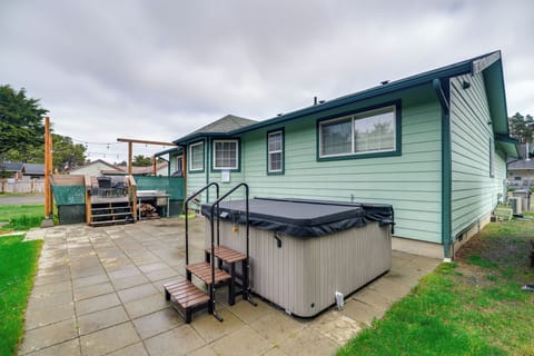 Westport Vacation Rental | 3BR | 2BA | Stairs Required | 1,259 Sq Ft