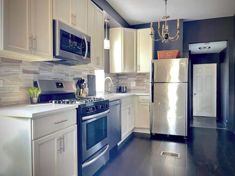 1st Kitchen, 1st Level