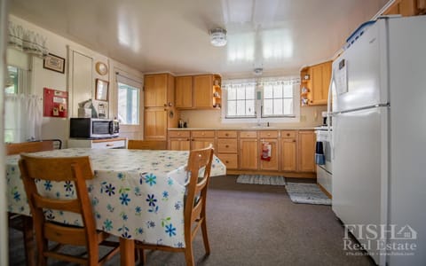 The Chalet - Robin Vacation Rentals House in Laporte
