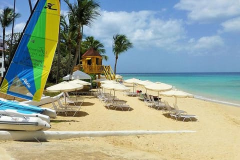 Sun loungers, beach towels