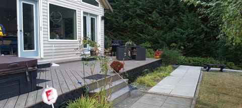 rear deck,  hot tub to the left 