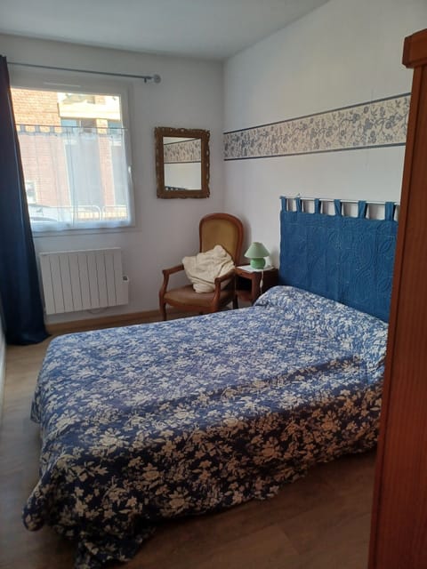 2 bedrooms, iron/ironing board, travel crib, free WiFi