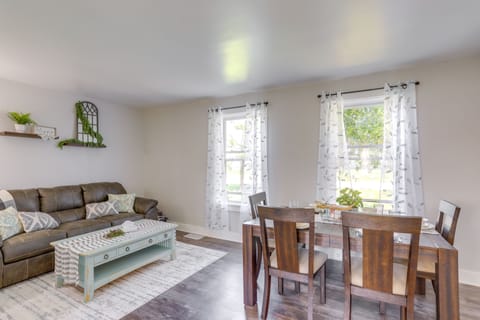 Greenwich Vacation Rental | 3BR | 2BA | 2,100 Sq Ft | Steps Required to Enter