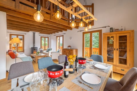 Dining area & Living room