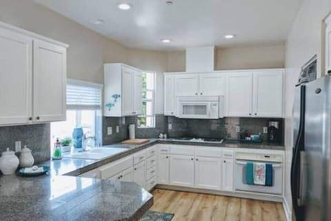 9e8d3217-180b-413e-918c-d78c6e603633