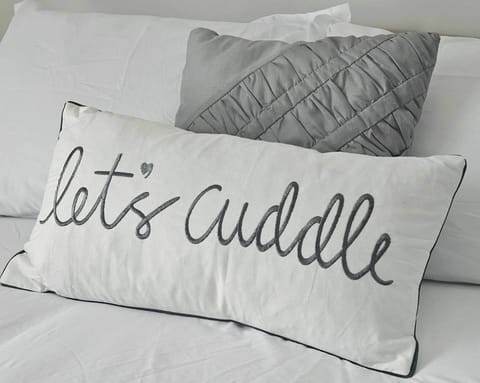 Master Bedroom Pillows