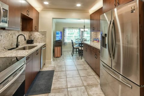 Granite Kitchen Counters and Stainless Appliances