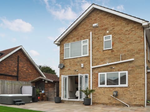 Exterior | Oceans 44, Bridlington