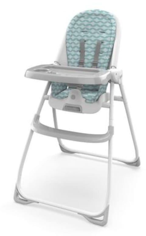 3 bedrooms, desk, iron/ironing board, travel crib