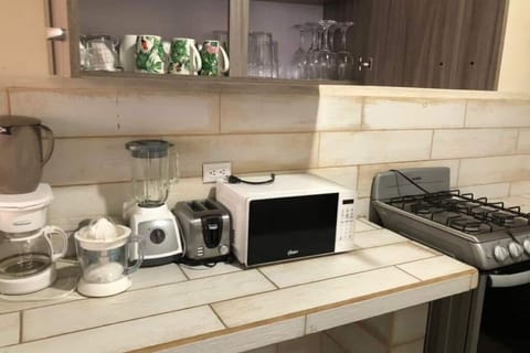 Fridge, microwave, oven, coffee/tea maker