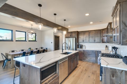 Kitchen & Dining Area | Keyless Entry