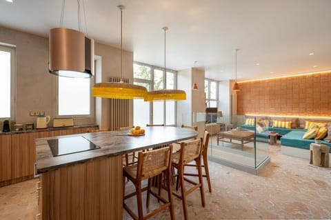 Kitchen and Bar