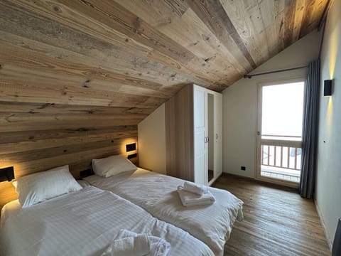 Beautifully designed twin bedroom.