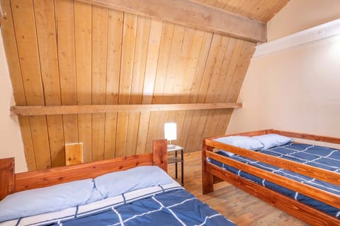 Bedroom # 2 · Full Size Beds 