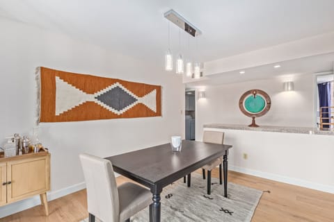 Arizona Ground Level Dining (4 more chairs installed)