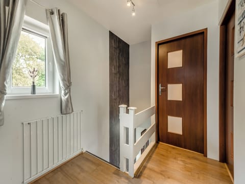 Landing | Cherrytrees, Scarborough