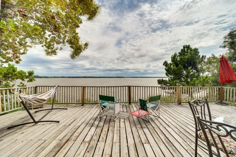 Checotah Vacation Rental | 4BR | 2.5BA | Stairs Required | 2,400 Sq Ft