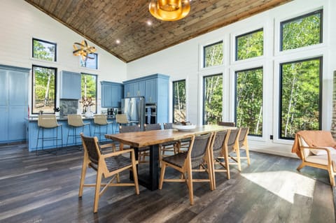 Savor every bite, Meals made for moments