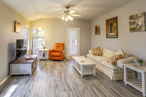 Austin Vacation Rental | 3BR | 2BA | 1,400 Sq Ft | 2 Steps Required to Enter