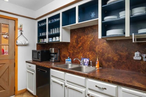 The kitchen is well equipped for a delicious culinary experience. Perfect for cooking dinner, baking cookies, and feeding the whole family!