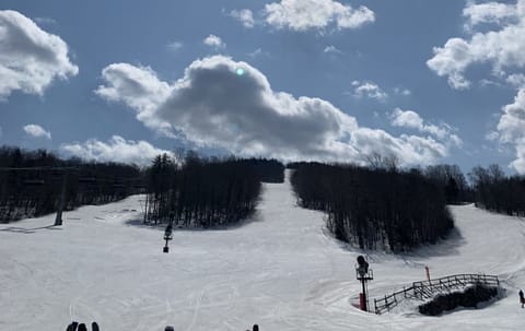 Snow and ski sports